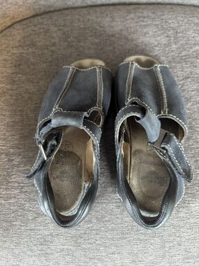 Dr. Martens Navy Suede Hook-and-Loop Sandals